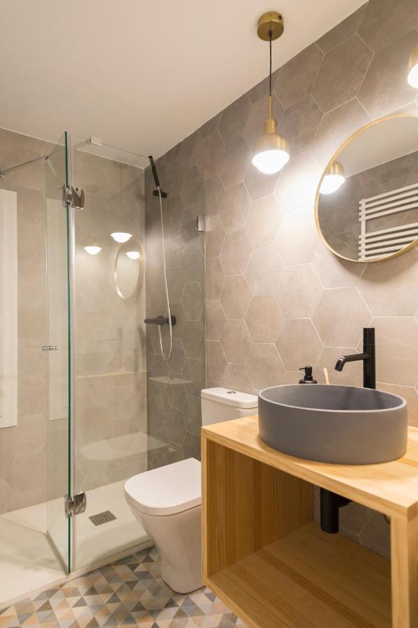 Un Piso Especial En El Casco Historico De Burgos Apartment Bagian luar foto