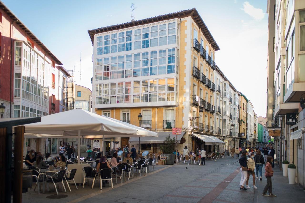 Un Piso Especial En El Casco Historico De Burgos Apartment Bagian luar foto